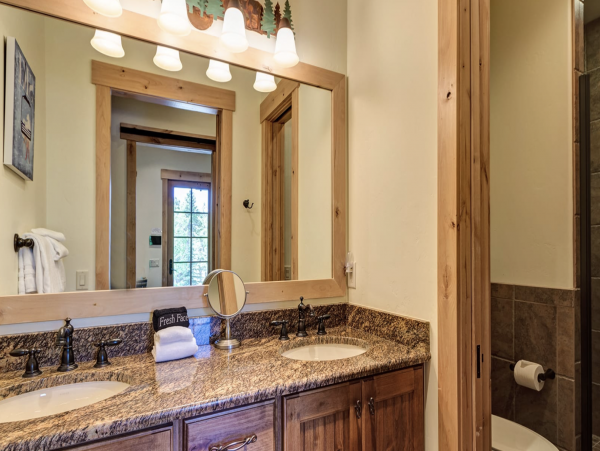 Ski in Ski out Peak 8 Luxury Home